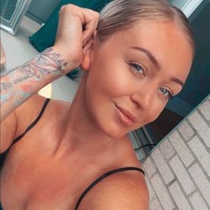 Meet your Posher, Emma louise